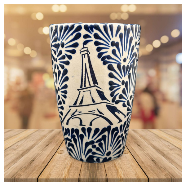 Taza Talavera con grabado de la Torre Eiffel