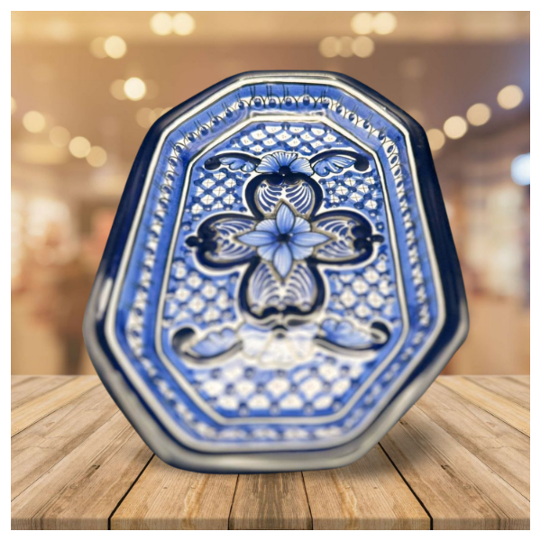 Charola Octagonal de Talavera con Diseño Azul